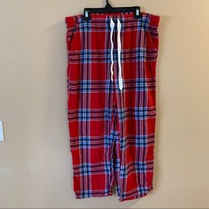 Aerie red plaid pajama pants with white drawstring